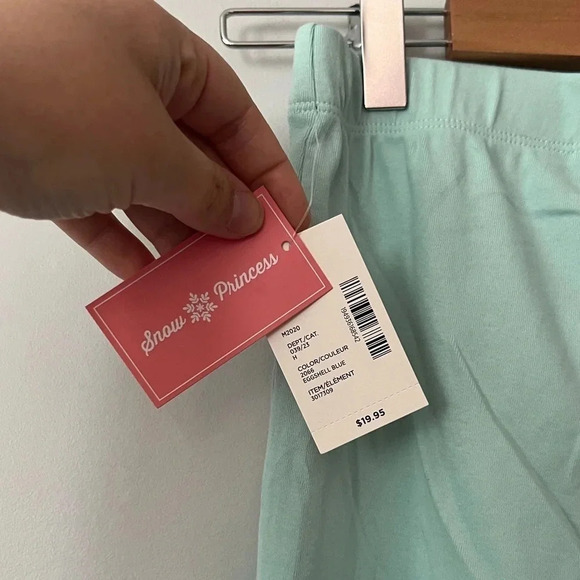 Gymboree Ice Figure Skates Shirt & Snowflake Leggings  Matching Set | Size 10 - Picture 9 of 11